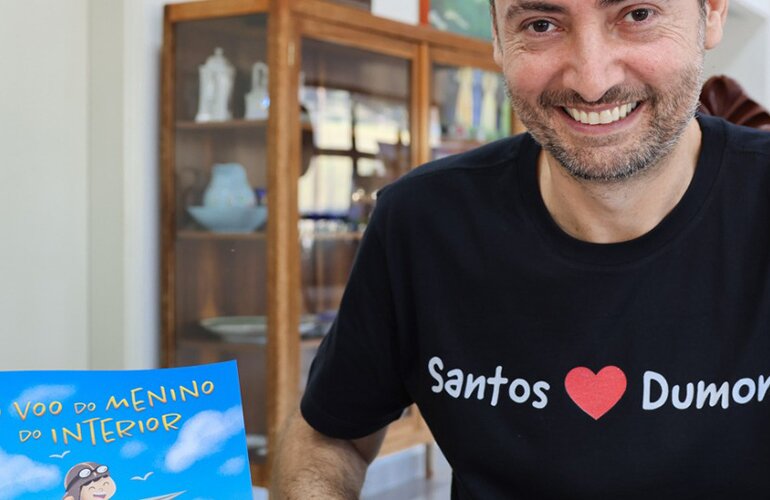 Livro infantil sobre Santos Dumont é lançado em Ribeirão